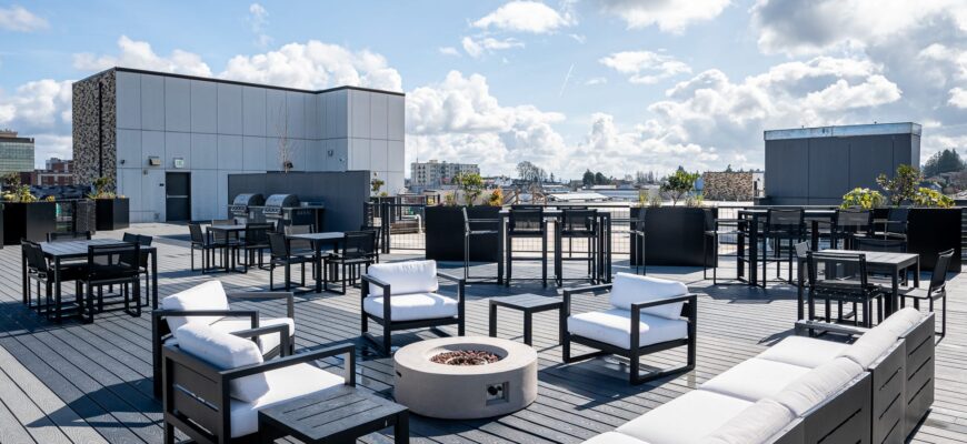outdoor lounge, rooftop